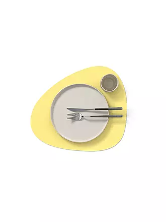 LIND DNA | Mantel individual ovalado de cuero NUPO 37x44cm Caviar | gelb